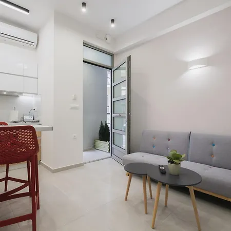 Apartment Peris 4 With Yard Steps To Old Town - Ac, Wifi Chania (Crete)